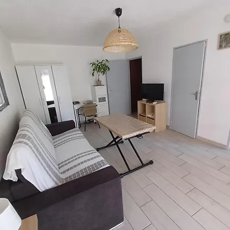 F1 A 5 Minutes Des Plages Et De La Gare Apartment *