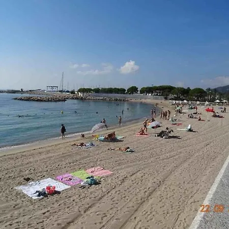 Lägenhet F1 A 5 Minutes Des Plages Et De La Gare Vallauris